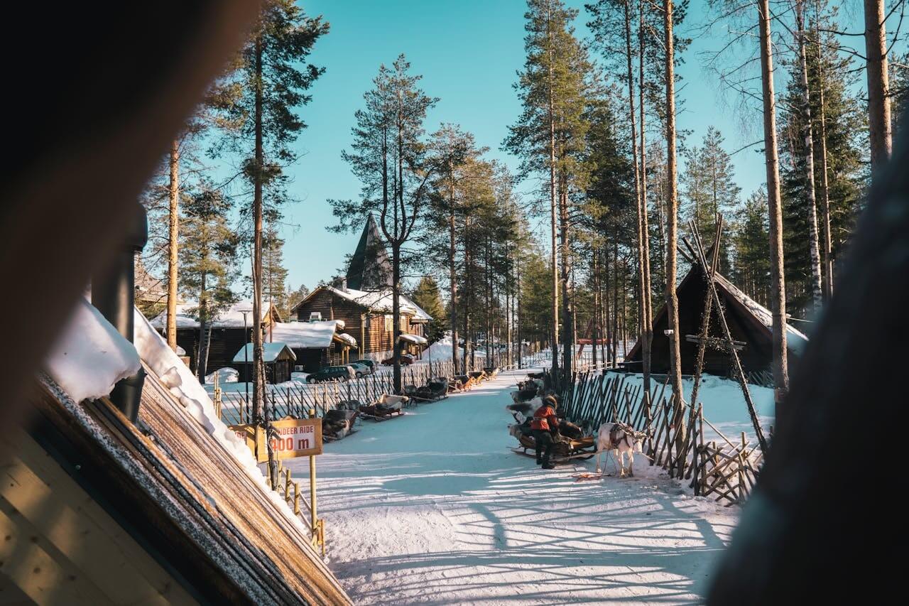 Suomen Seikkailut: Lumi, Saunat ja Porot
